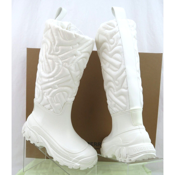 $1190 BURBERRY ROTHERFIELD WHITE RUBBER TB LOGO QUILTED SNOW RAIN BOOTS 38 - Picture 3 of 14